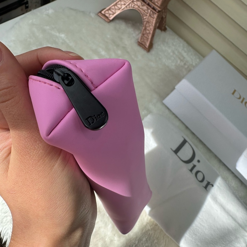 Dior cosmetic pencil pouch - Picture 8 of 9